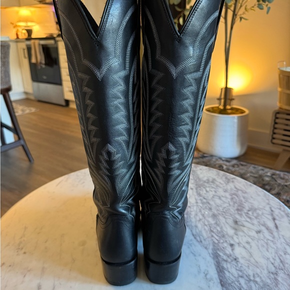 Elegant Black Tall Cowboy Boots - Picture 4 of 6